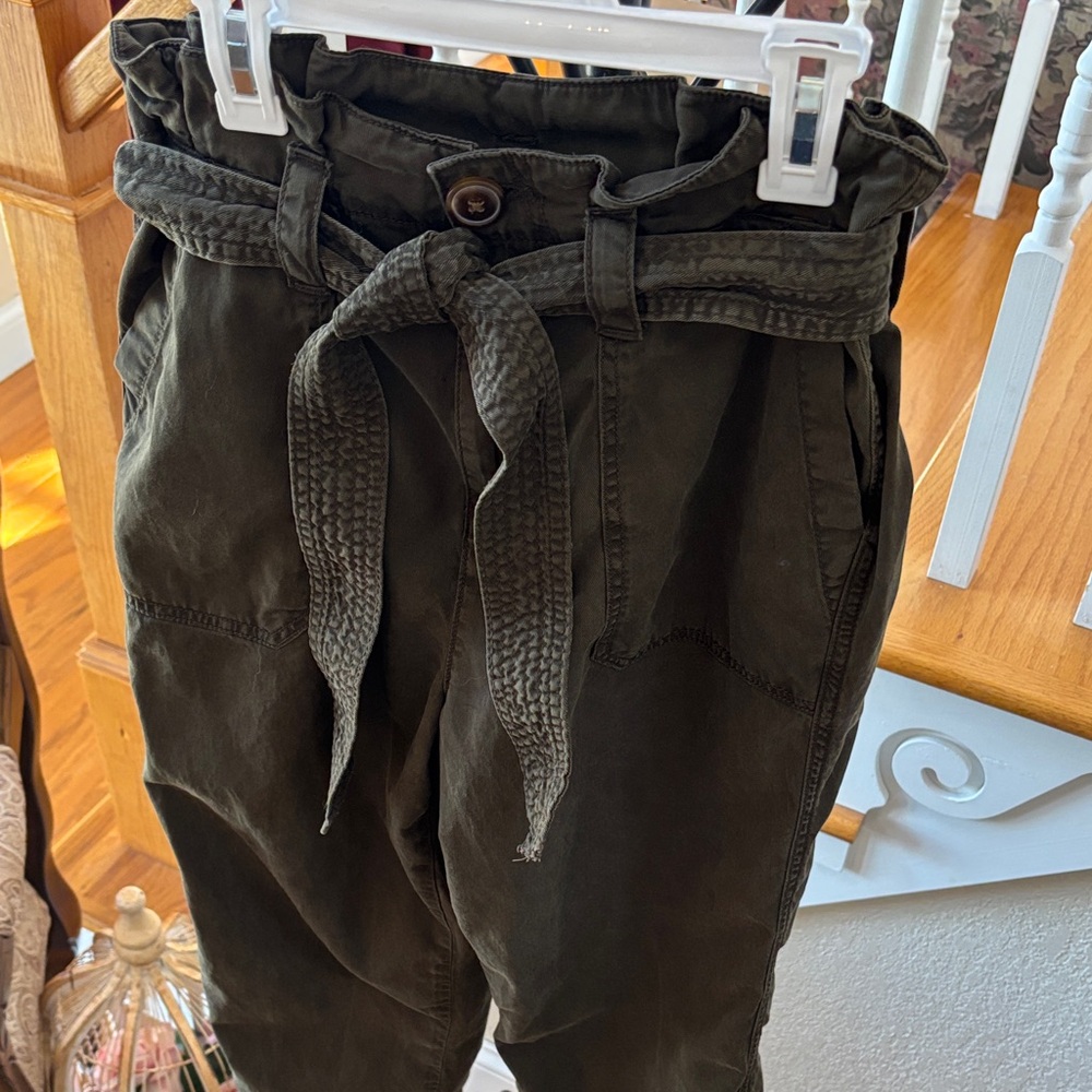 Maurices Khaki‎ Green Tie-Waist Pants 💚🤎💚Women’s Size 2 - Picture 5 of 8